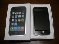 iPhone ふたを開けたところ
